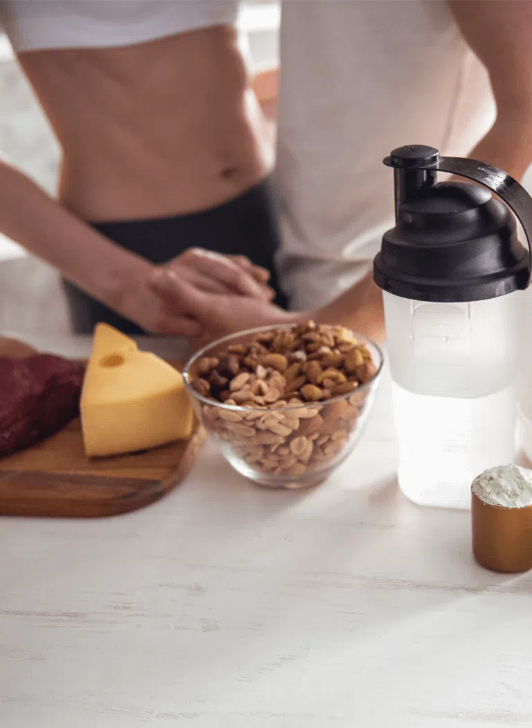 couple-preparing-healthy-meal-mob