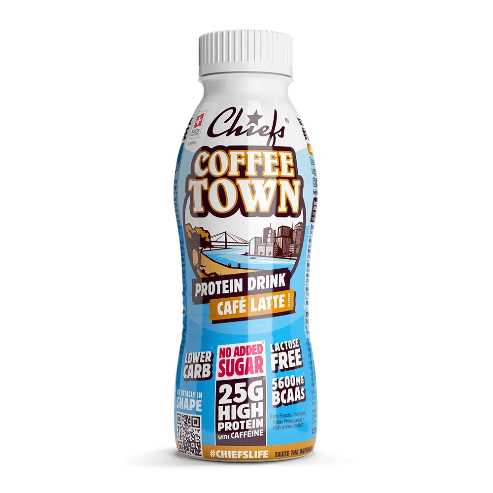 Chiefs Milk Protein Drink Coffee Town vue de face avec ombre